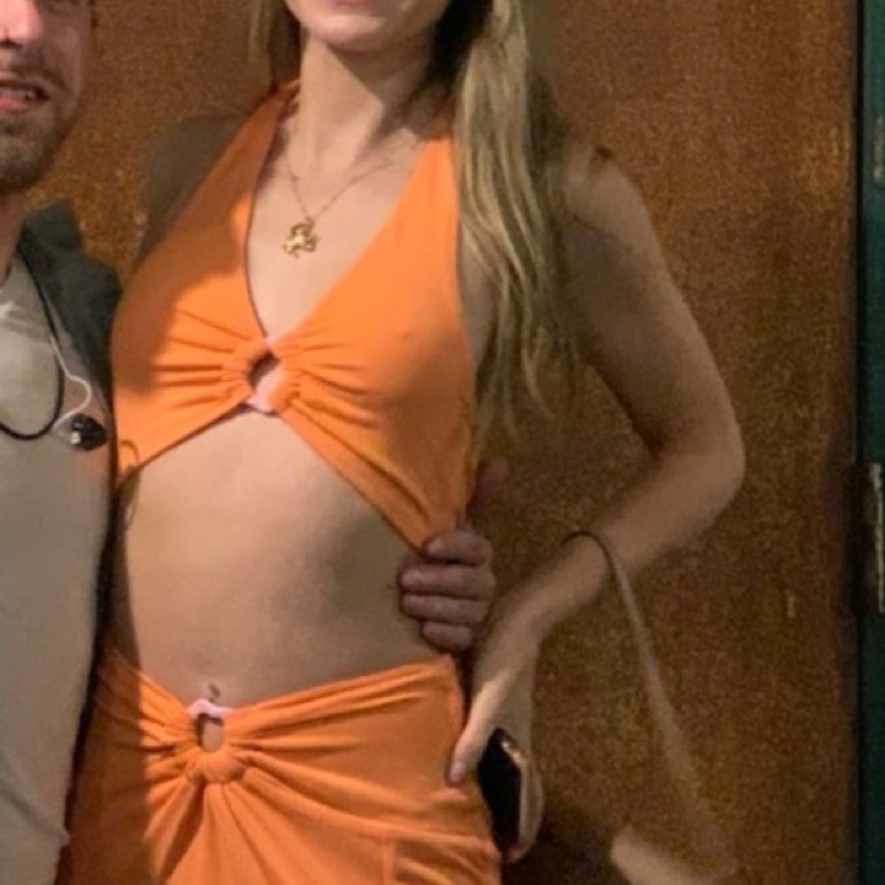 White fox whitefox orange crop top Xs